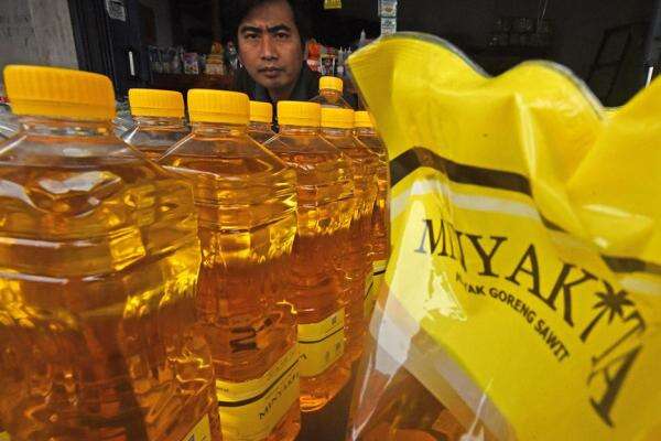 Harga MinyaKita Tembus Rp16.000 per Liter di Atas HET, Apa Sebabnya? Harga MinyaKita Tembus Rp16.000 per Liter di Atas HET, Apa Sebabnya?