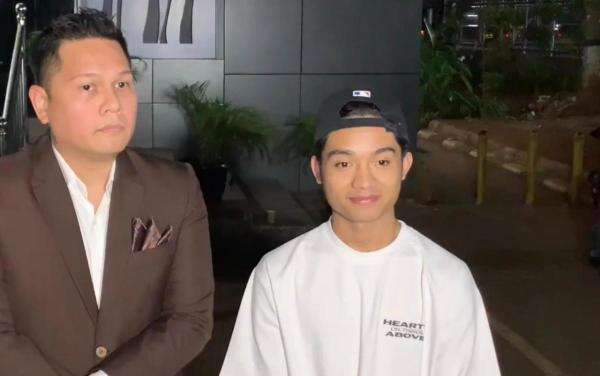 Betrand Peto Diperiksa 4,5 Jam, Jadi Saksi Dugaan Penganiayaan DYP Betrand Peto Diperiksa 4,5 Jam, Jadi Saksi Dugaan Penganiayaan DYP