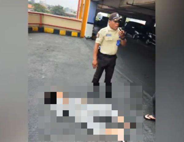 Diduga Ditinggal Nikah, Wanita Nekat Lompat dari Lantai 5 Pusat Perbelanjaan Cikarang Diduga Ditinggal Nikah, Wanita Nekat Lompat dari Lantai 5 Pusat Perbelanjaan Cikarang