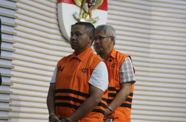 PT Riau Perberat Vonis Gubernur Nonaktif Abdul Wahid Jadi 4 Tahun Penjara, KPK Masih Pikir-Pikir PT Riau Perberat Vonis Gubernur Nonaktif Abdul Wahid Jadi 4 Tahun Penjara, KPK Masih Pikir-Pikir