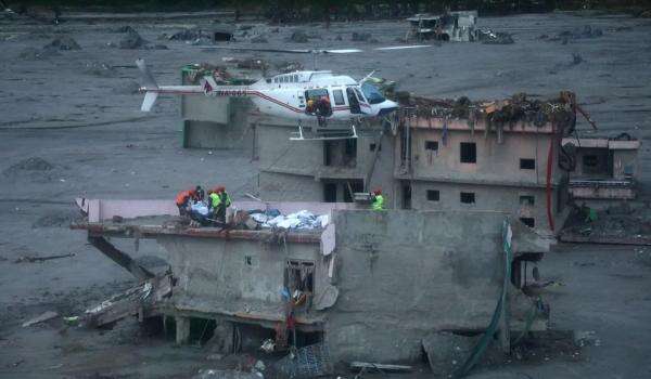 Korban Tewas Banjir Bandang Nepal-China Tembus 1.385 Jiwa, Ribuan Masih Hilang Korban Tewas Banjir Bandang Nepal-China Tembus 1.385 Jiwa, Ribuan Masih Hilang