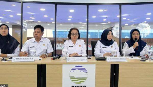 BMKG Catat 37 Gempa Susulan Guncang Nagekeo NTT usai M7,7 BMKG Catat 37 Gempa Susulan Guncang Nagekeo NTT usai M7,7