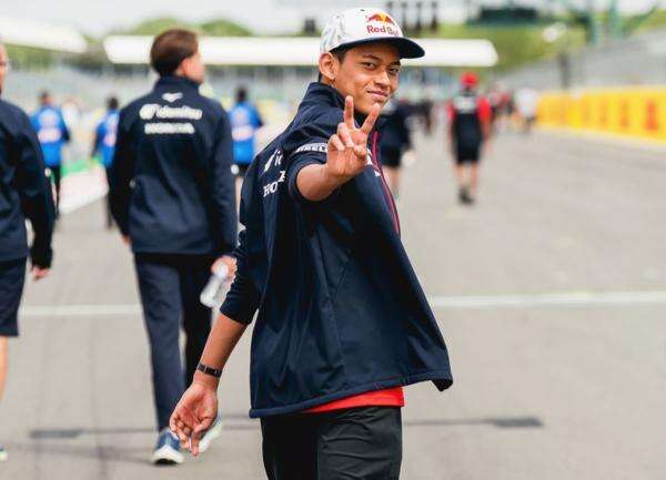 Kecewa Finis Ke-18 di Moto3 San Marino 2026, Veda Ega Pratama Janji Segera Bangkit! Kecewa Finis Ke-18 di Moto3 San Marino 2026, Veda Ega Pratama Janji Segera Bangkit!