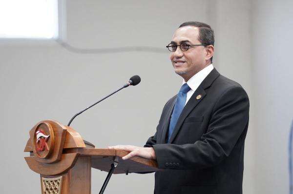 OJK Perkuat Literasi dan Inklusi Pasar Modal Syariah pada Generasi Muda OJK Perkuat Literasi dan Inklusi Pasar Modal Syariah pada Generasi Muda