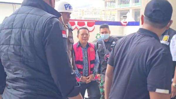 Kejagung Limpahkan Eks Jampidsus Febrie Adriansyah hingga Don Ritto ke Kejari Jaksel Hari Ini Kejagung Limpahkan Eks Jampidsus Febrie Adriansyah hingga Don Ritto ke Kejari Jaksel Hari Ini