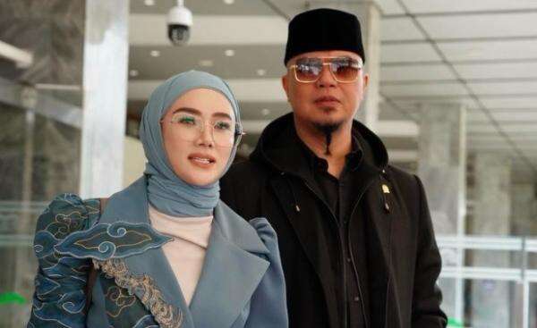 Mulan Jameela Nangis Kenang Momen Jemput Ahmad Dhani Bebas dari Penjara Mulan Jameela Nangis Kenang Momen Jemput Ahmad Dhani Bebas dari Penjara