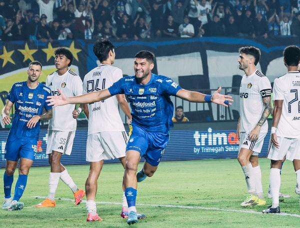Profil Julio Cesar, Benteng Tangguh asal Brasil Andalan Persib Bandung Profil Julio Cesar, Benteng Tangguh asal Brasil Andalan Persib Bandung