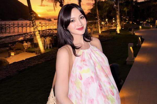 Selamat! Nanda Arsyinta Melahirkan Bayi Kembar di Tanggal Cantik Selamat! Nanda Arsyinta Melahirkan Bayi Kembar di Tanggal Cantik