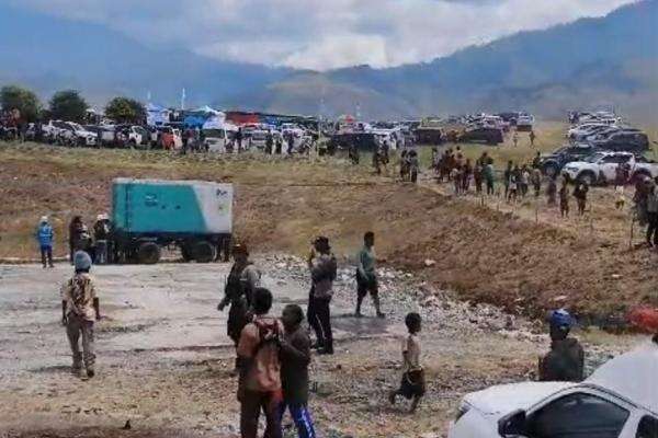 Polda Papua Pastikan Tak Ada Wamenpar saat Peristiwa Penembakan di Festival Lembah Baliem Polda Papua Pastikan Tak Ada Wamenpar saat Peristiwa Penembakan di Festival Lembah Baliem