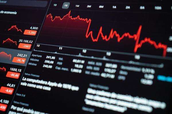 Pengiriman Tesla Cetak Rekor! Simak Penyebab Harga Saham Melemah Pengiriman Tesla Cetak Rekor! Simak Penyebab Harga Saham Melemah