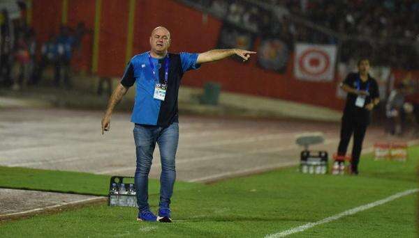 Bojan Hodak Ungkap Kunci Sukses Persib Bandung Gilas Semen Padang 4-1