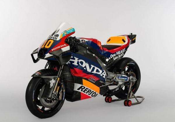 Breaking News: Ditinggal Marc Marquez, Repsol Honda Luncurkan Livery ...