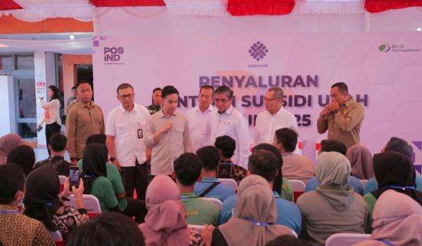 BSU 2025 Tersalurkan 93,79, Pos Indonesia Optimistis Tuntas 100 dalam 5 Hari BSU 2025 Tersalurkan 93,79, Pos Indonesia Optimistis Tuntas 100 dalam 5 Hari
