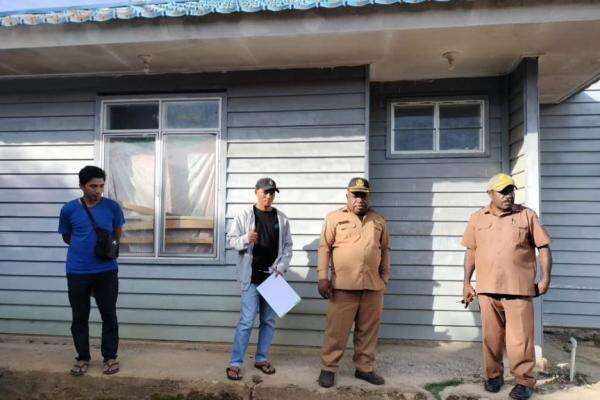 Bupati dan Wabup Lanny Jaya Fokus Perbaikan Rumah Korban Kebakaran di 100 Hari Kerja Bupati dan Wabup Lanny Jaya Fokus Perbaikan Rumah Korban Kebakaran di 100 Hari Kerja