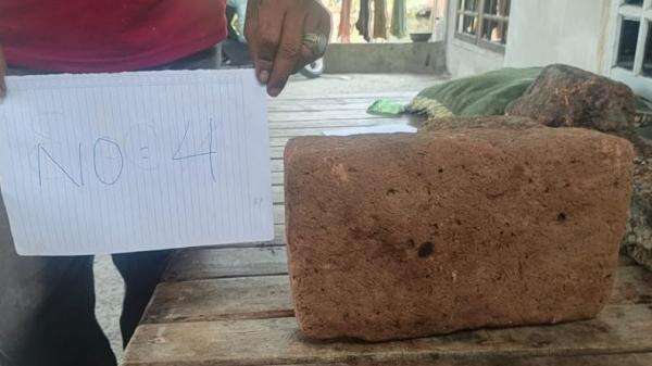 Bata Raksasa Ditemukan di Karawang, Diduga Jejak Bangunan Kuno Bata Raksasa Ditemukan di Karawang, Diduga Jejak Bangunan Kuno