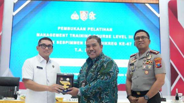 Sespimmen Polri Petakan Strategi Hadapi Dinamika Ekonomi Masyarakat Sespimmen Polri Petakan Strategi Hadapi Dinamika Ekonomi Masyarakat