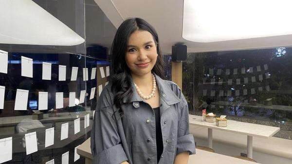 Vanessa Zee Ungkap Inspirasi Lagu Menjauh, Belajar dari Pengalaman Orang Sekitar Vanessa Zee Ungkap Inspirasi Lagu Menjauh, Belajar dari Pengalaman Orang Sekitar