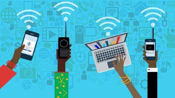 Pemerintah Targetkan 100 Persen Desa Terhubung Internet pada 2026 Pemerintah Targetkan 100 Persen Desa Terhubung Internet pada 2026
