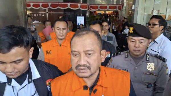 Kasus Bupati Pemalang, Oknum KPK Juga Ditetapkan Tersangka Pemerasan Kasus Bupati Pemalang, Oknum KPK Juga Ditetapkan Tersangka Pemerasan