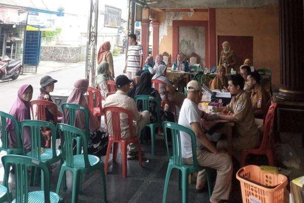 Pegadaian CPS Pondok Aren Gelar Pengobatan Gratis bagi Ratusan Masyarakat Pegadaian CPS Pondok Aren Gelar Pengobatan Gratis bagi Ratusan Masyarakat