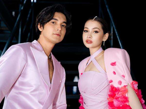 3 Tahun Pacaran, Sandrinna Michelle Umumkan Putus dari Junior Roberts 3 Tahun Pacaran, Sandrinna Michelle Umumkan Putus dari Junior Roberts