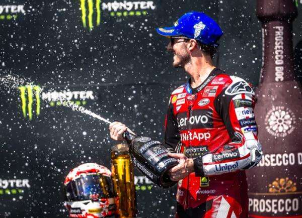 Daftar Line Up Sementara Pembalap di MotoGP 2027: Duet Ganas Francesco Bagnaia dan Marco Bezzecchi! Daftar Line Up Sementara Pembalap di MotoGP 2027: Duet Ganas Francesco Bagnaia dan Marco Bezzecchi!
