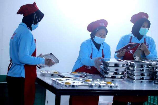 Cegah Keracunan, Kepala BGN Wajibkan Label Batas Waktu Konsumsi MBG Cegah Keracunan, Kepala BGN Wajibkan Label Batas Waktu Konsumsi MBG