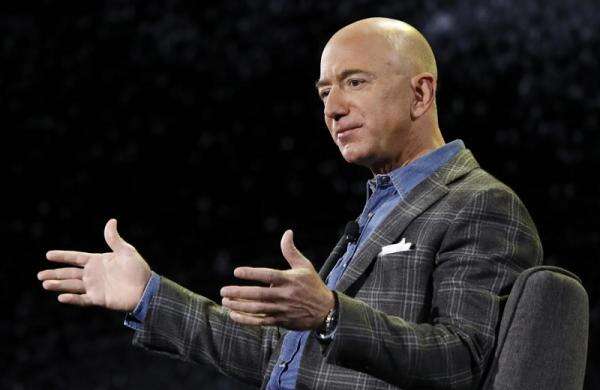 Sosok Jeff Bezos, Orang Terkaya Ketiga di Dunia yang Selangkah Lagi Jadi Pemilik Liverpool Sosok Jeff Bezos, Orang Terkaya Ketiga di Dunia yang Selangkah Lagi Jadi Pemilik Liverpool