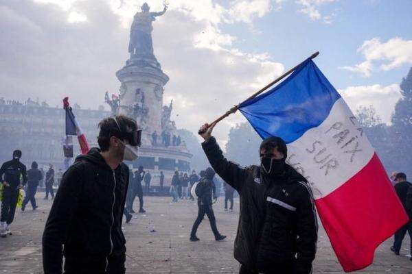 Presiden Macron Akui Gagal Tangani Kerusuhan di Prancis Presiden Macron Akui Gagal Tangani Kerusuhan di Prancis