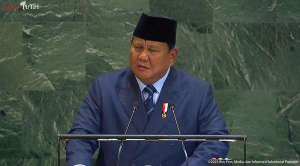 Prabowo Beri Bantuan Renovasi 400 Ribu Rumah Jadi Layak Huni di 2026 Prabowo Beri Bantuan Renovasi 400 Ribu Rumah Jadi Layak Huni di 2026