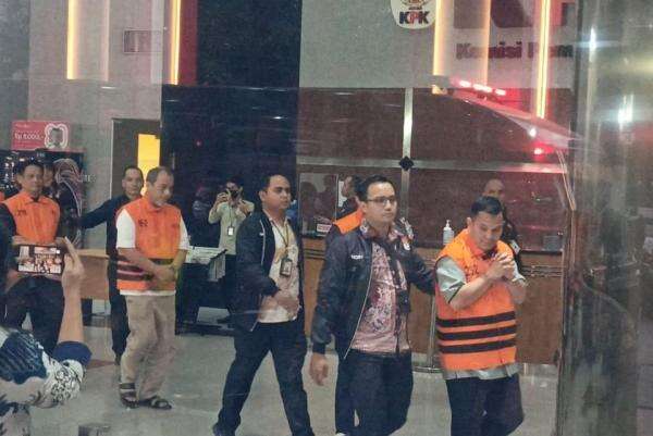 KPK Telusuri Alur Perintah Suap Pengurusan HGB, Cari Sosok Atasan yang Disebut Kepala Kantor Pertanahan Kabupaten Bogor KPK Telusuri Alur Perintah Suap Pengurusan HGB, Cari Sosok Atasan yang Disebut Kepala Kantor Pertanahan Kabupaten Bogor
