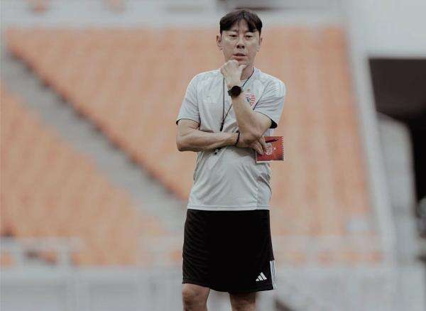 Shin Tae-yong Terapkan Latihan Keras di Persija Jakarta, Victor Dethan Justru Senang Shin Tae-yong Terapkan Latihan Keras di Persija Jakarta, Victor Dethan Justru Senang
