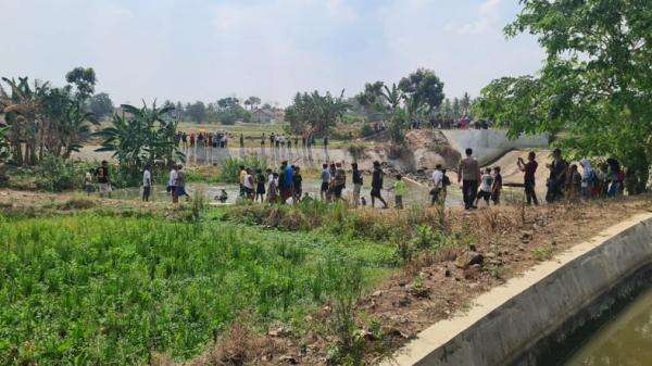 3 Bocah SD Tewas di Bendungan Widara Payung, Ditemukan Setelah Air Disurutkan 3 Bocah SD Tewas di Bendungan Widara Payung, Ditemukan Setelah Air Disurutkan