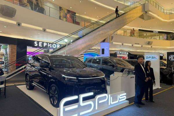 Dipesan 500 Unit, DFSK E5 Plus Mulai Keliling 50 Mal Jabodetabek Dipesan 500 Unit, DFSK E5 Plus Mulai Keliling 50 Mal Jabodetabek