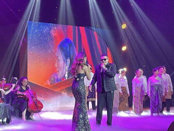 Novia Bachmid dan Toton Caribo Bikin Pemimpin Daerah Awards 2026 Syahdu Lewat Bale Pulang II Novia Bachmid dan Toton Caribo Bikin Pemimpin Daerah Awards 2026 Syahdu Lewat Bale Pulang II