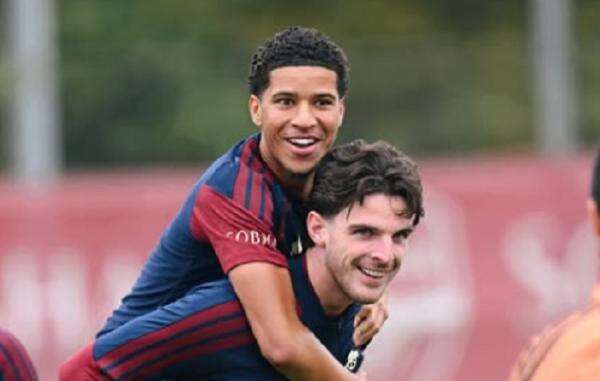Pemain Incaran John Herdman Latihan di Tim Utama Arsenal, PSSI Wajib Gerak Cepat! Pemain Incaran John Herdman Latihan di Tim Utama Arsenal, PSSI Wajib Gerak Cepat!