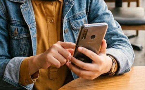 Operator Masih Hanguskan Kuota Internet? Ini Konsekuensi Tak Patuhi Putusan MK Operator Masih Hanguskan Kuota Internet? Ini Konsekuensi Tak Patuhi Putusan MK