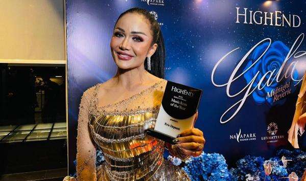 Kris Dayanti Raih Music Icon of the Year dan Best Dressed di HighEnd Gala Midnight Reverie Kris Dayanti Raih Music Icon of the Year dan Best Dressed di HighEnd Gala Midnight Reverie