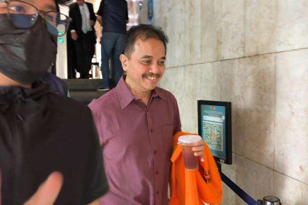 Roy Suryo dan Dokter Tifa Ditangkap, Polda Metro Ingatkan Asas Praduga Tak Bersalah Roy Suryo dan Dokter Tifa Ditangkap, Polda Metro Ingatkan Asas Praduga Tak Bersalah