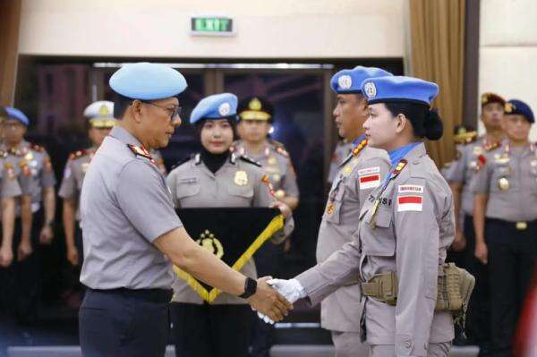 140 Personel Polri Tuntaskan Misi Perdamaian PBB di Afrika Tengah, Wakapolri Beri Penghargaan 140 Personel Polri Tuntaskan Misi Perdamaian PBB di Afrika Tengah, Wakapolri Beri Penghargaan
