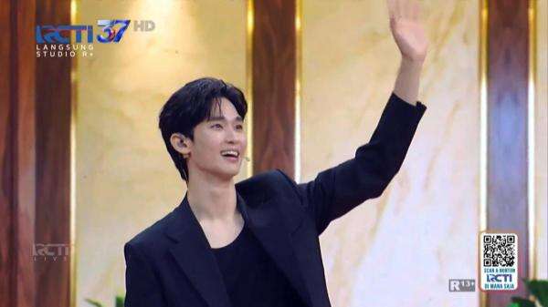 Kim Soo Hyun Jadi Food Expert di Mahakarya RCTI 37, Beri Rekomendasi Makanan untuk Pernikahan Sena-Davina Kim Soo Hyun Jadi Food Expert di Mahakarya RCTI 37, Beri Rekomendasi Makanan untuk Pernikahan Sena-Davina