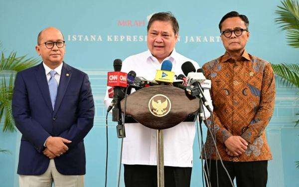 Prabowo Minta Industri Tekstil Diperkuat, Lindungi Jutaan Pekerja dan Produk Dalam Negeri Prabowo Minta Industri Tekstil Diperkuat, Lindungi Jutaan Pekerja dan Produk Dalam Negeri