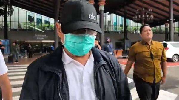 OTT KPK, Bupati Sudewo: Saya Akan Sampaikan Apa Adanya Tak Boleh Berbohong OTT KPK, Bupati Sudewo: Saya Akan Sampaikan Apa Adanya Tak Boleh Berbohong
