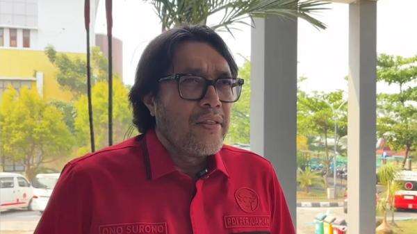 Wakil Ketua DPRD Sukabumi Turunkan Foto Wapres Gibran, PDIP: Bukan Instruksi Partai Wakil Ketua DPRD Sukabumi Turunkan Foto Wapres Gibran, PDIP: Bukan Instruksi Partai