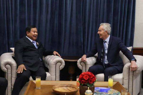 Pertemuan Prabowo dengan Tony Blair di Kertanegara Senin Malam Bahas Apa? Pertemuan Prabowo dengan Tony Blair di Kertanegara Senin Malam Bahas Apa?