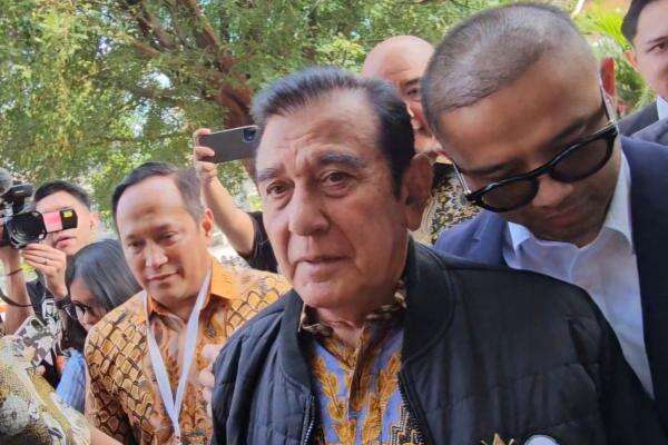 Diperiksa KPK Hampir 6 Jam, Ketum PP Japto Soerjosoemarno Bungkam! Diperiksa KPK Hampir 6 Jam, Ketum PP Japto Soerjosoemarno Bungkam!