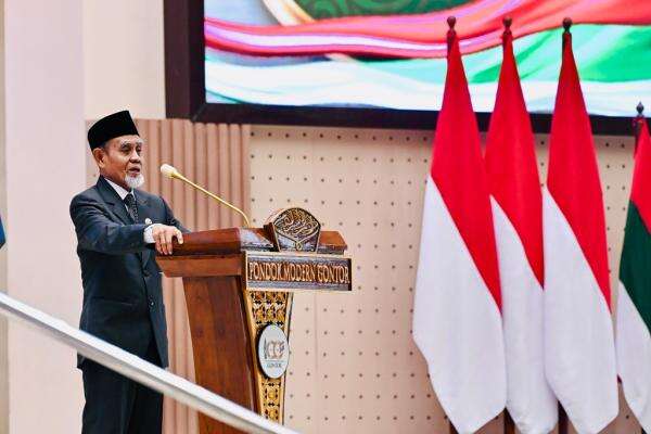 100 Tahun Gontor, KH Hasan Sahal: Kedatangan Prabowo Insya Allah Bawa Berkah 100 Tahun Gontor, KH Hasan Sahal: Kedatangan Prabowo Insya Allah Bawa Berkah