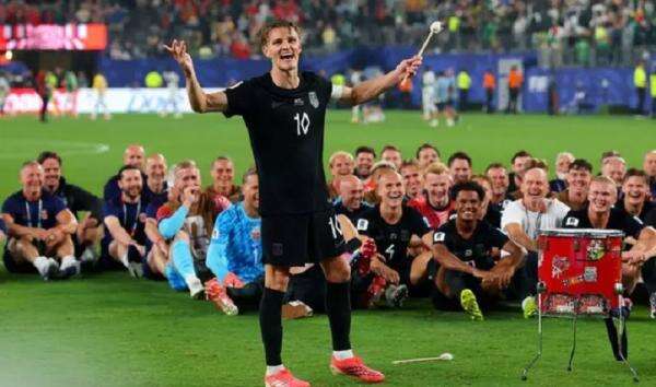 Selebrasi Viking Norwegia Viral, Haaland dan Odegaard Komandoi Momen Bersejarah Selebrasi Viking Norwegia Viral, Haaland dan Odegaard Komandoi Momen Bersejarah