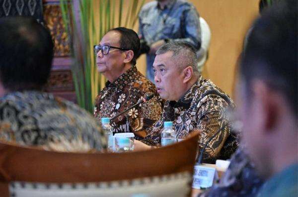 Debu Vulkanik Gunung Anak Krakatau Masih Terdeteksi, 6 Bandara Ditutup hingga 4 Jam ke Depan Debu Vulkanik Gunung Anak Krakatau Masih Terdeteksi, 6 Bandara Ditutup hingga 4 Jam ke Depan