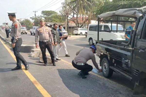 Kecelakaan Tewaskan 12 Orang di Indramayu, Polisi Ungkap Ada 141 Titik U-Turn Ilegal Kecelakaan Tewaskan 12 Orang di Indramayu, Polisi Ungkap Ada 141 Titik U-Turn Ilegal